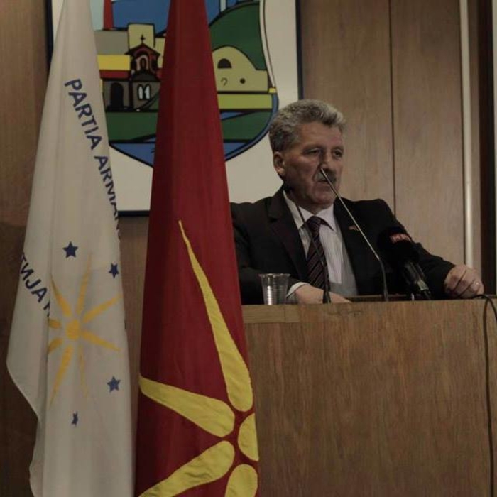 Власите ја поддржуваат Силјановска Давкова за претседател на државата