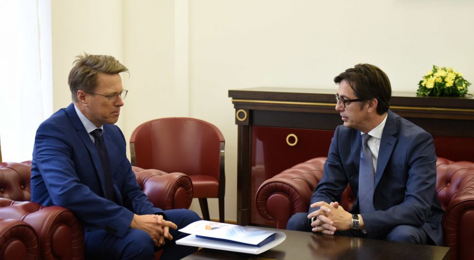 Жбогар по средбата со Пендаровски: Охрабрен сум од неговите пораки