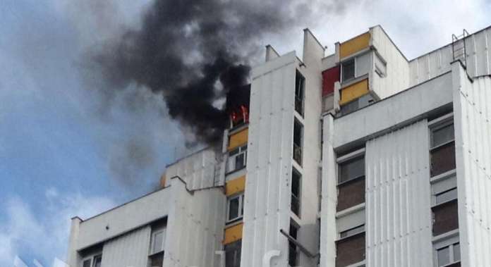 Пожарот во кулата во Карпош 4 изгаснат, едно лице пренесено во болница