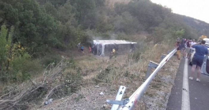 Возачот на автобусот ќе одговара за несреќата во која настрадаа туристи што се враќаа од Пефкохори