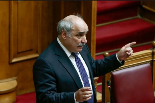 Боларис: Ако Грција има проблеми со Турција, Скопје ни го покрива грбот