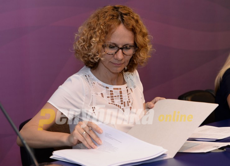 Шекеринска не ја видела анкетата на која води ВМРО-ДПМНЕ