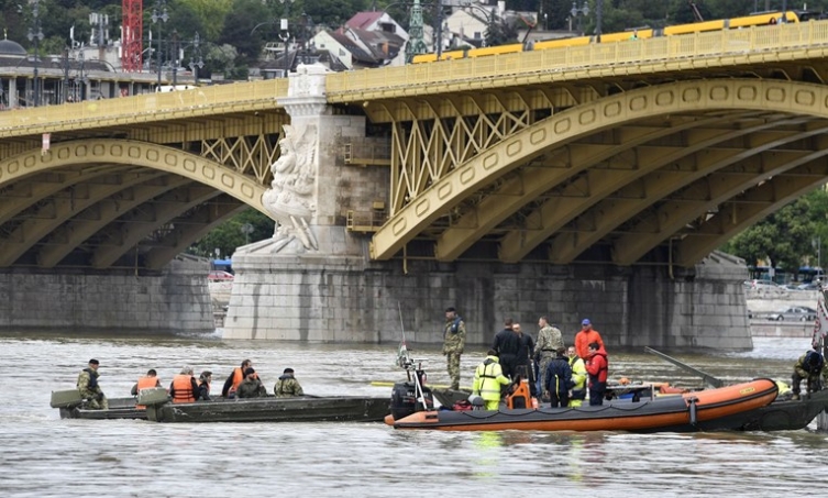 Две лица извлечени од водата на Дунав во Белград