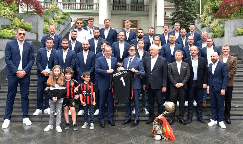 Пендаровски ги прими новите европски ракометни шампиони