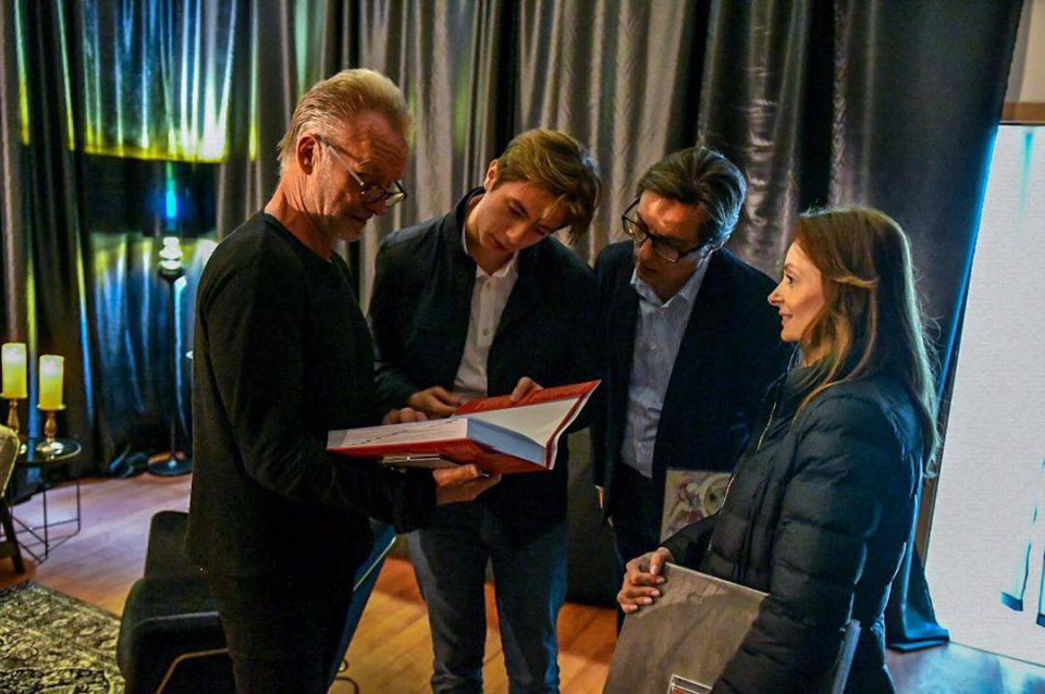 Стинг го прими претседателот