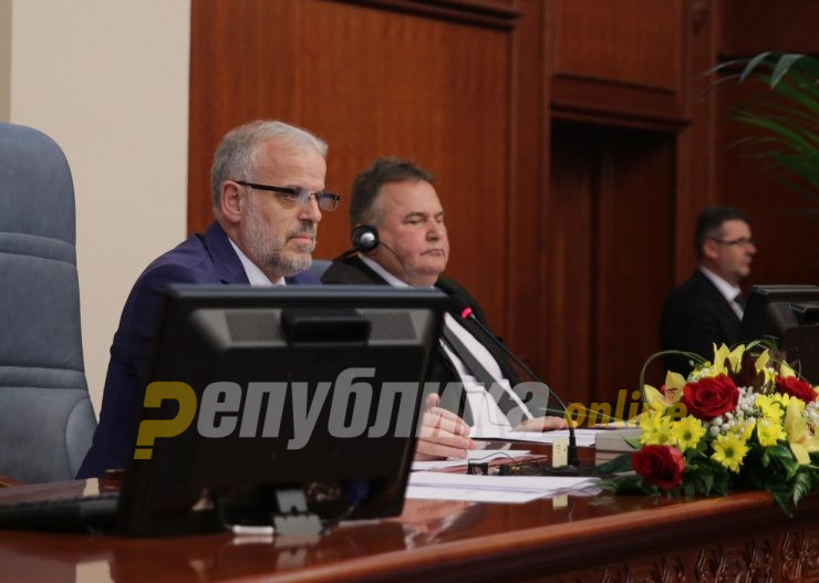 Џафери: Ако има договор на лидерската, разрешувањето на Јанева и законот за ЈО на седници уште утре