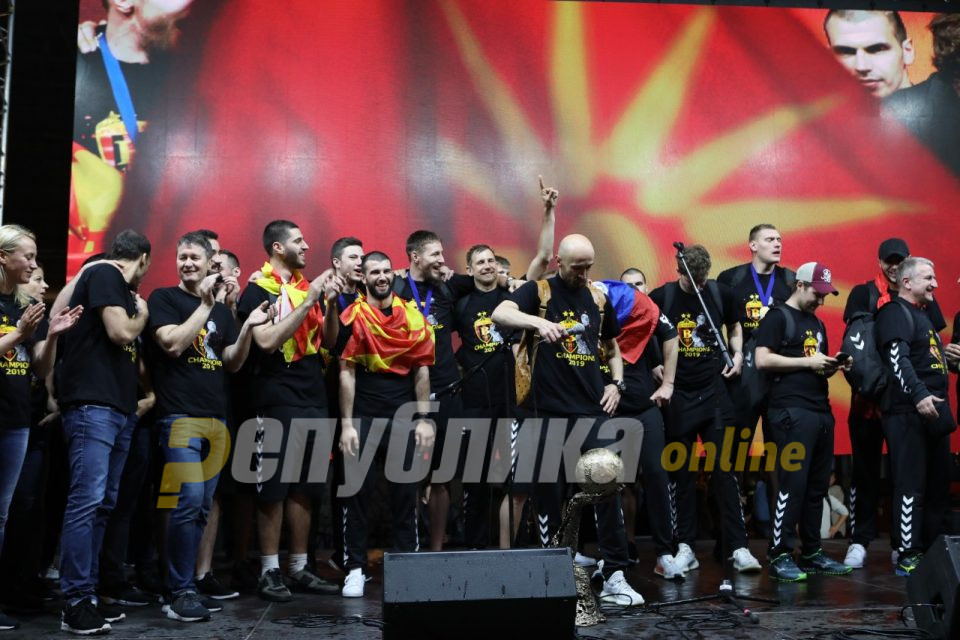 Журка во Скопје, Незаборавна вечер: Регионот пишуваше за грандиозниот пречек на ракометарите!