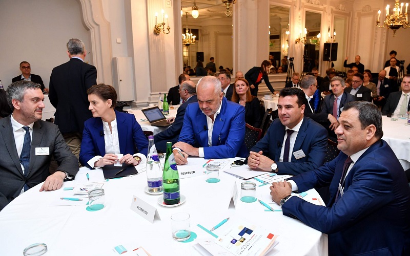 Заев и Рама предупредуваат: Ќе има последици ако нема зелено светло за преговори