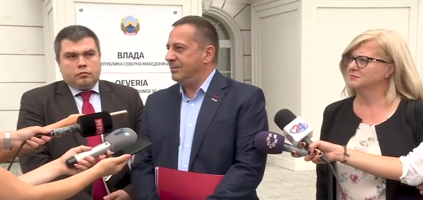 ВМРО-ДПМНЕ: Заев да го разреши Оливер Ристовски поради навредите упатени кон партијата