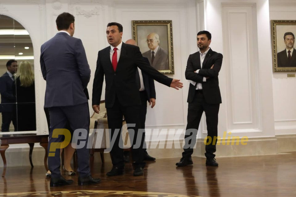 Заев се закани со непосакувани начини на носење закон, а не знае кои се тие начини