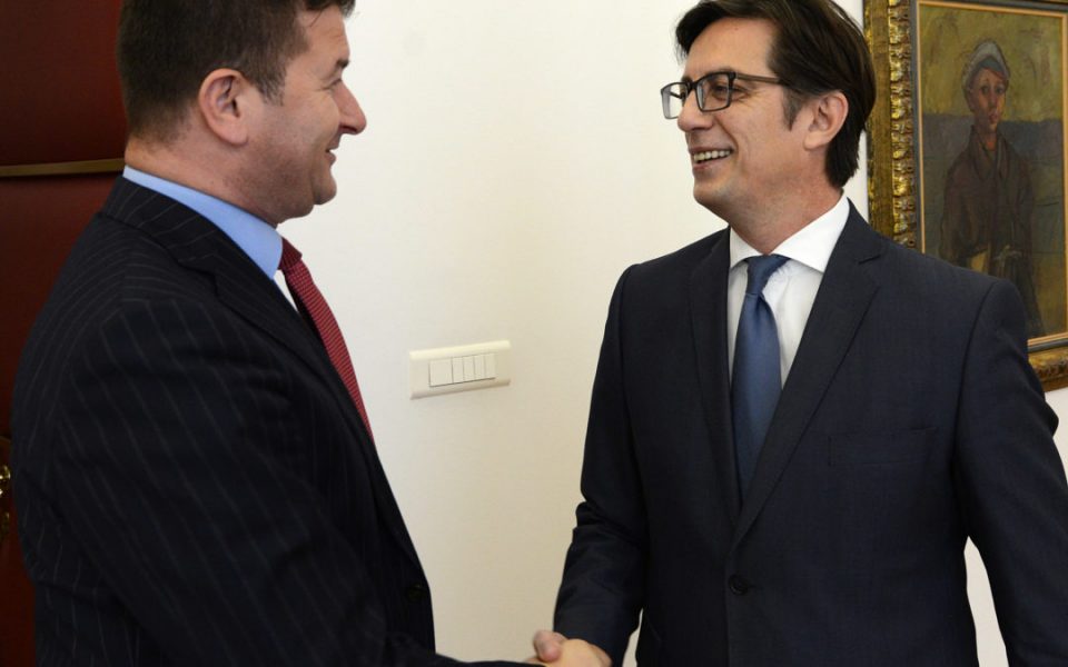 Законот за јазиците дојде на ред