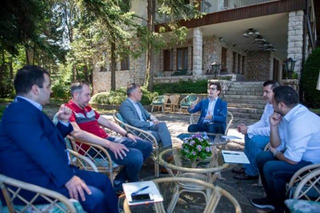 Пендаровски: Мора да направиме се за Охрид да остане на листата на УНЕСКО