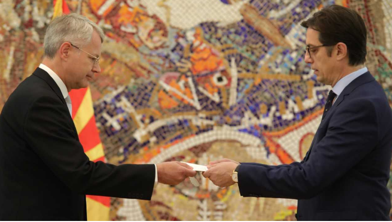 Пендаровски ги прими акредитивните писма на новоименуваниот амбасадор на Република Финска, Кимо Лахдевирта