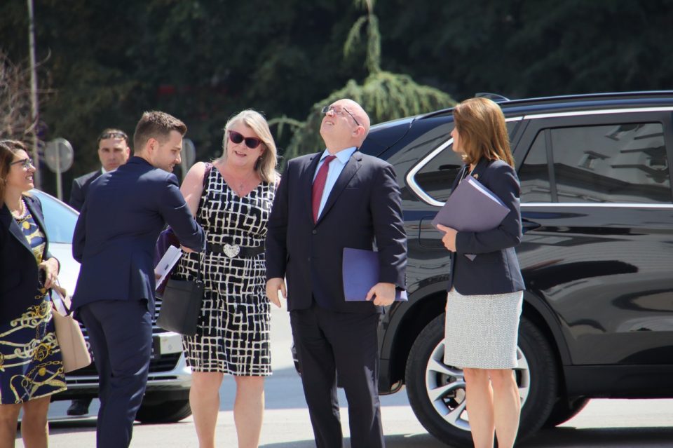 Имав пријатен и искрен разговор со Мицкоски и претставниците на опозицијата