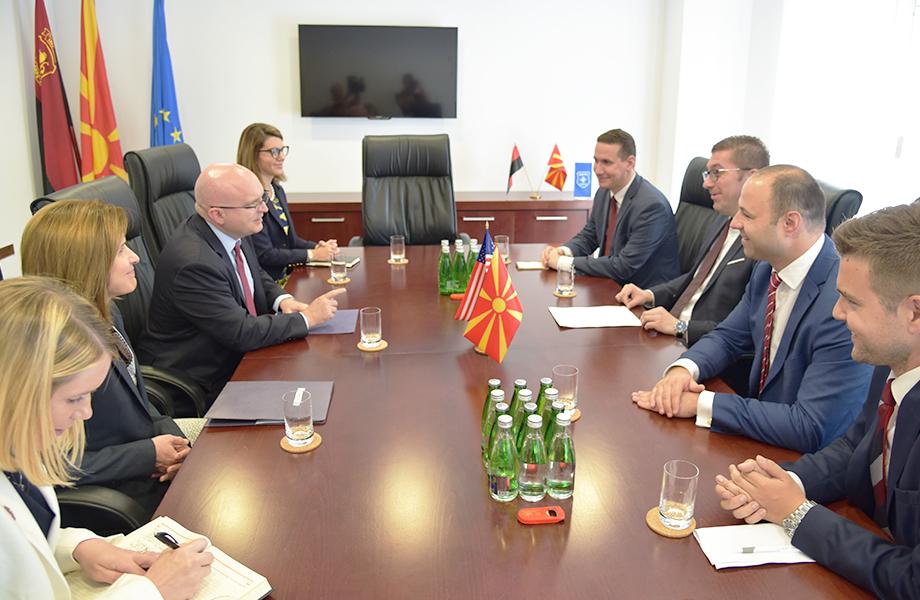 Потребни се реформи и бескомпромисна борба против корупцијата