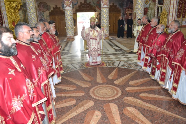 Што да правиме со Сонцето од Кутлеш во радовишката црква – ќе го бутнеме под тепих