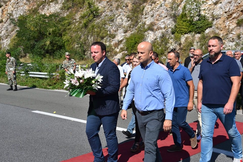 Николоски: На хероите од Карпалак им ја должиме слободата која што ја имаме денес