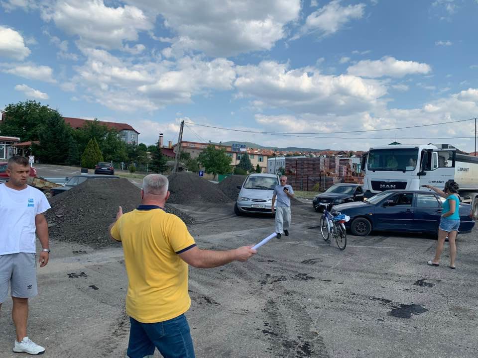 Градоначалникот на Делчево истурил четири камиони градежен шут пред приватна фирма