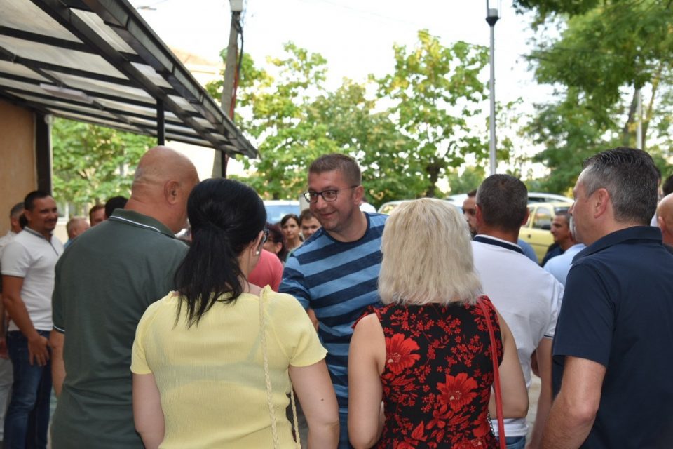 Македонија мора да се избори за обнова