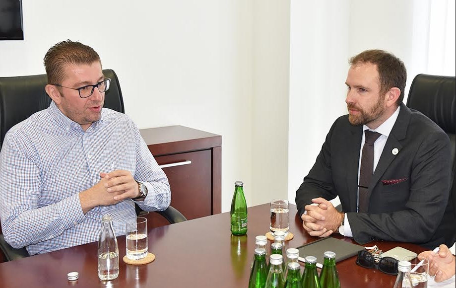 Мицкоски – Паун: Граѓаните се разочарани од коруптивните скандали и вмешаноста на власта и СЈО