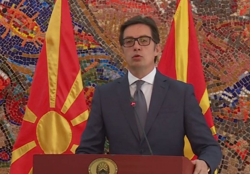 Пендаровски два пати се сретнал со Боки 13