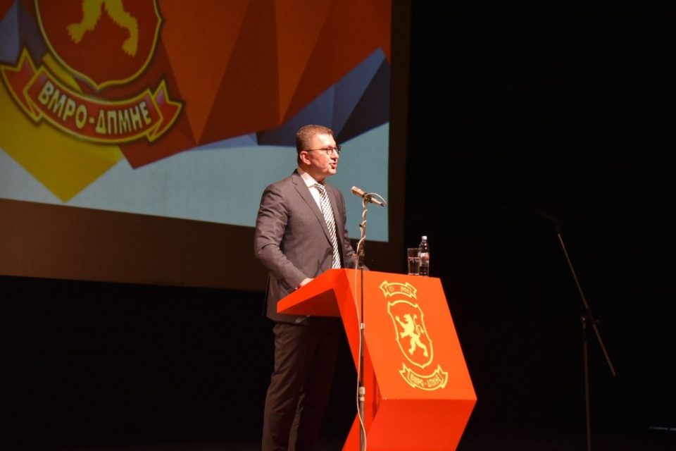 Курири пратени да преговарате за милост после поразот на изборите – секој оној што згрешил, ќе одговара