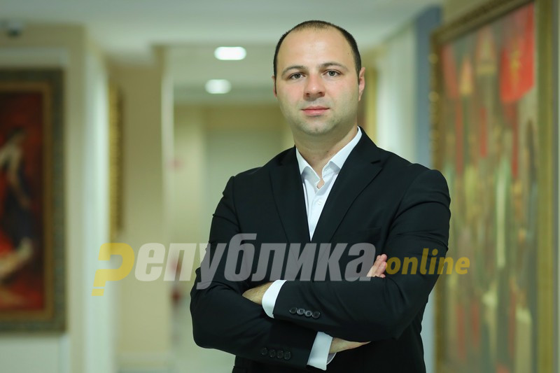 Ги нарекуваа „Чарлиевите ангели“, а беа создадени за прогон врз ВМРО-ДПМНЕ и уништување на идентитетот