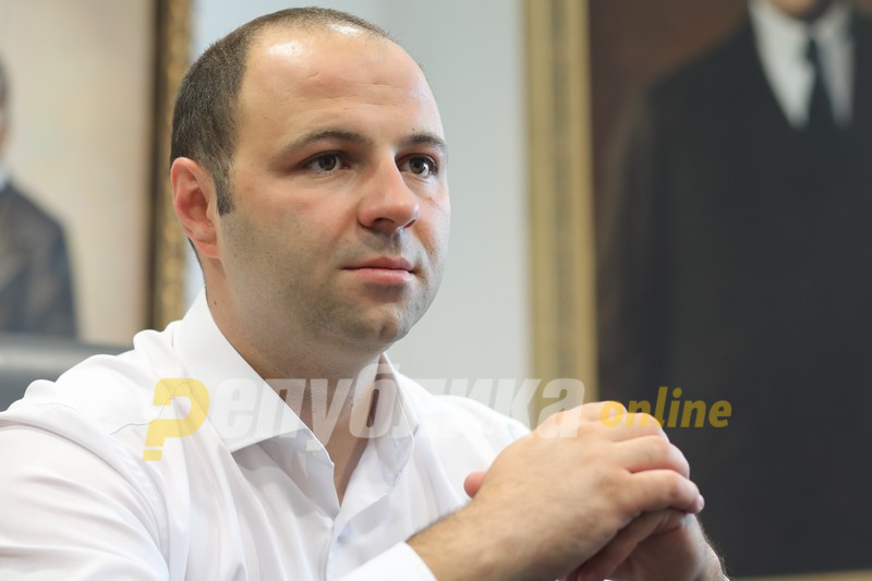 Мисајловски: Крајно време е власта да си даде колективна оставка и да следуваат избори!