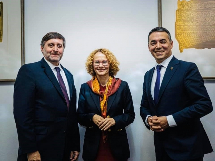 Палмер за два часа ќе ги сврти Димитров, Шекеринска и Пендаровски