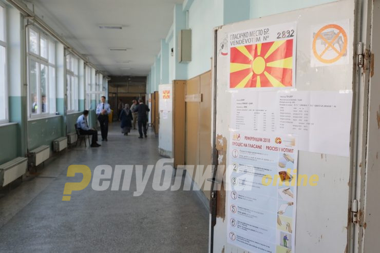 Заев и денес тврди дека референдумот успеал