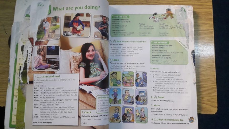 За дел од учениците „партал учебници“