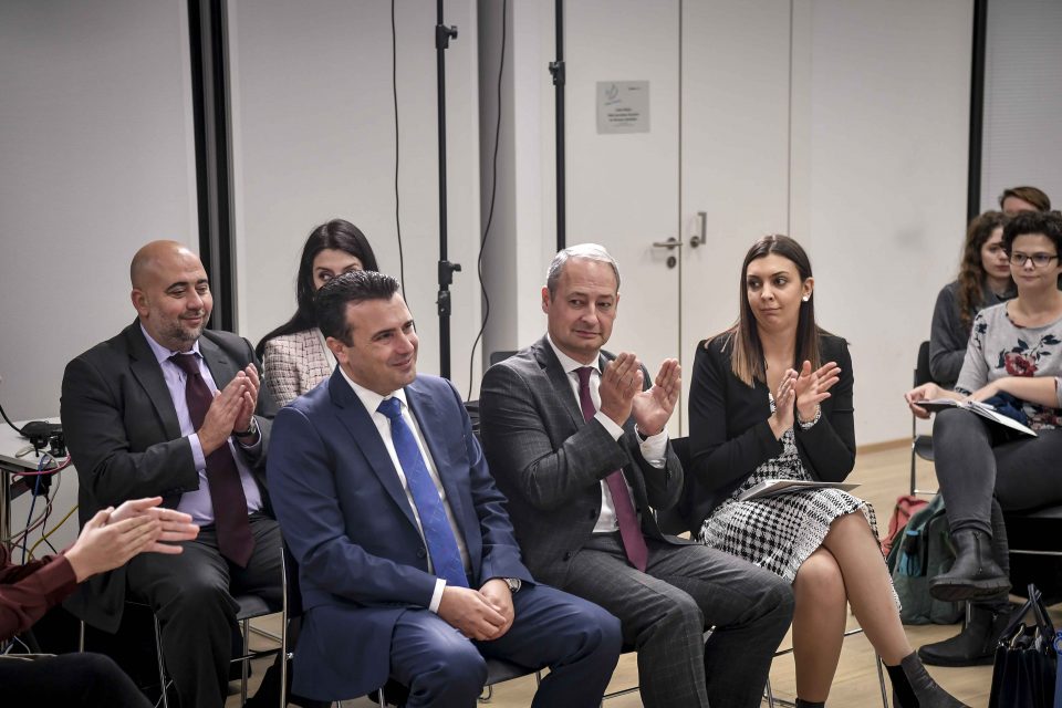 Заев: Знам дека требаат реформи, ама не сме мотивирани