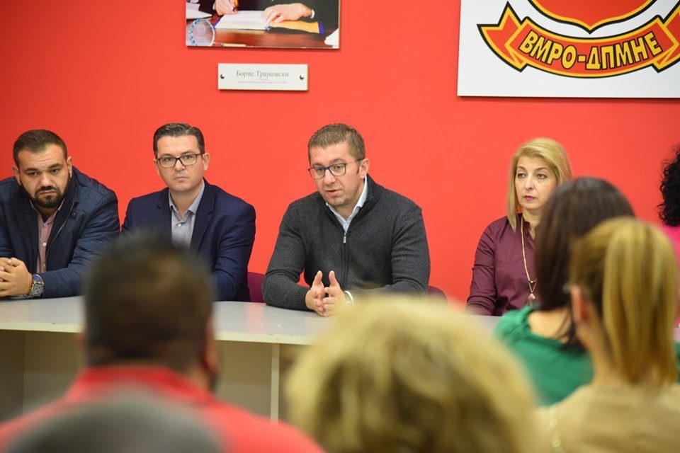 Мицкоски на средба со граѓани од Сачево: Проблемите се таложат, а нема решенија