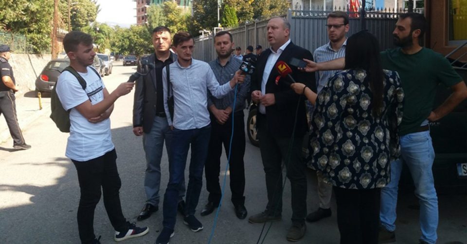 Бузаку се закани: Ќе објавам докази за криминал ако реисот Реџепи не ја „ослободи“ ИВЗ