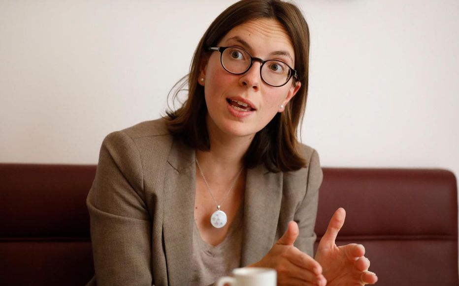 Де Моншалан одби директно да одговори за датумот за Македонија, одлуката ќе била „јасна и суштинска“