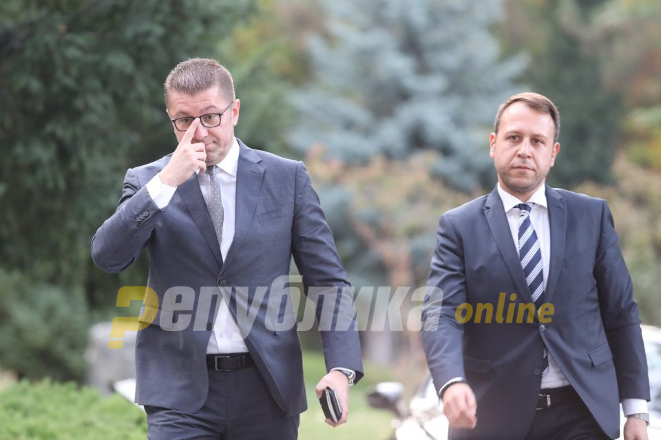 Мицкоски: Кога Шекеринска ве критикува цинично, значи на вистинскиот пат сте