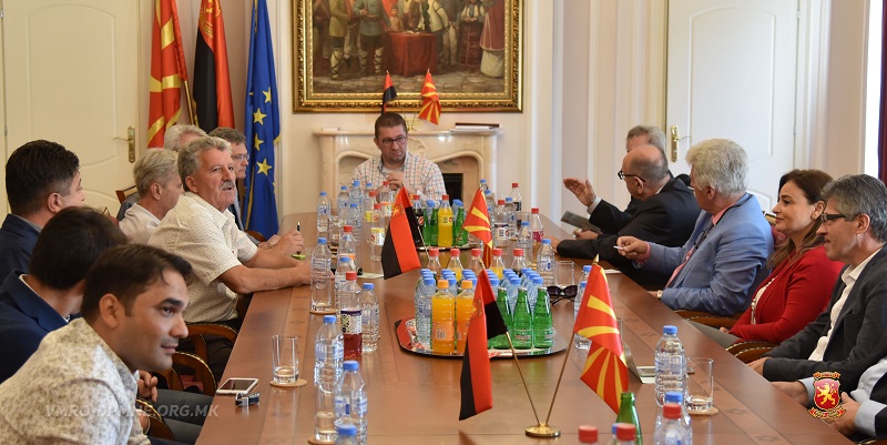 Коалицијата За подобра Македонија отсега ќе се вика Коалиција за обнова на Македонија