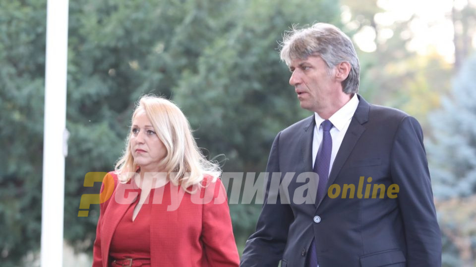 Имаат рок за изјаснување 48 часа: Села им нуди коалиција на Беса и Алтернатива