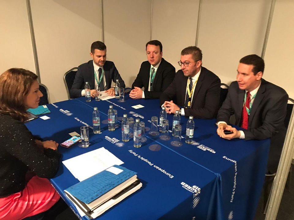 Мицкоски по средбите со Тајани, Петир и Лаикерт во Загреб: Македонија мора да се издигне над ниските страсти на власта