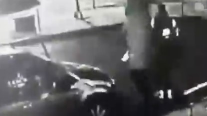 Му пријде зад грб со пиштол: Се појави видео од ликвидацијата на навивачот на Партизан