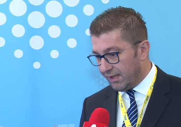 Нервозни се владата и премиерот во заминување, па потрчаа пи-ар перата да ја искриват вистината за разговорот со Борисов