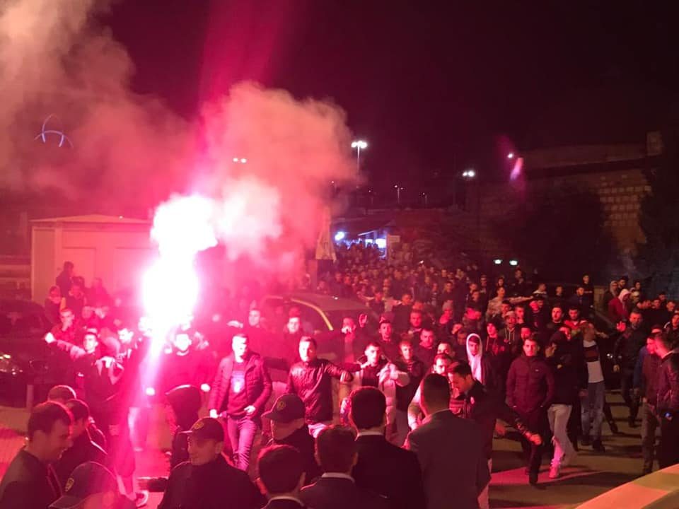 Во живо: Прес во ВМРО-ДПМНЕ за дивеењето во МНТ