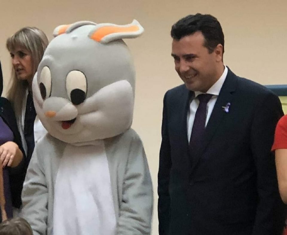 Предлогот на Мицкоски за „кандидат за мандатар“ целосно на игнор: Заев бега за да се сокрие зад пратеничкиот имунитет