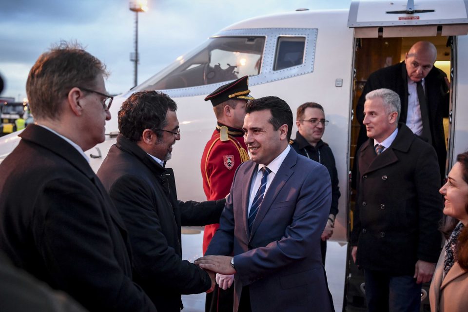 Заев се сретна со гневот на Албанците што ги лажеше: Бараат слобода за албанските политички затвореници