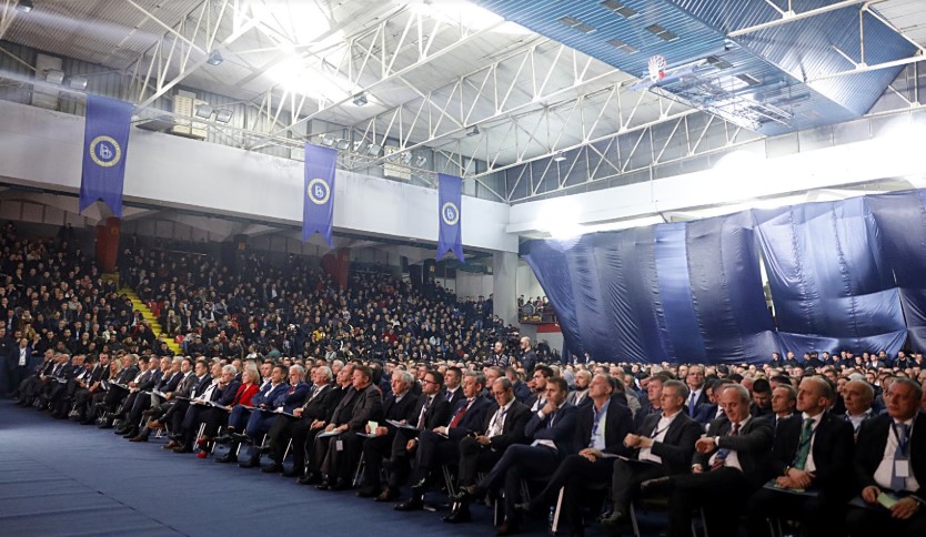 Ахмети уверува дека не работат зад грб и оти немаат двојни стандарди