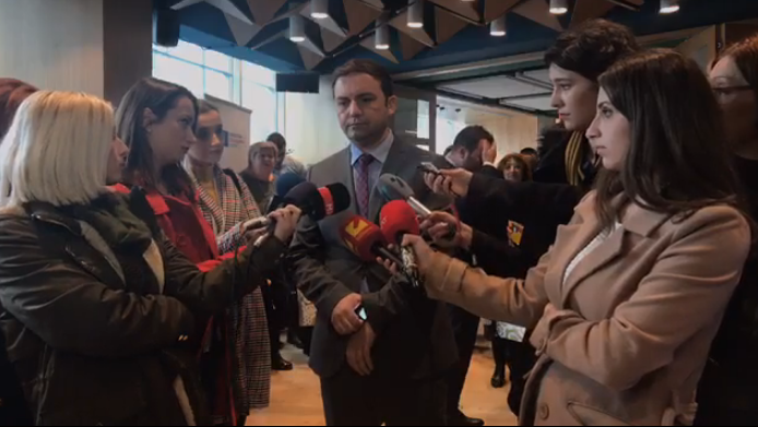 Османи ќе ги почитува препораките, но: Законот за јазиците е во основата на државноста и никако нема да се менува