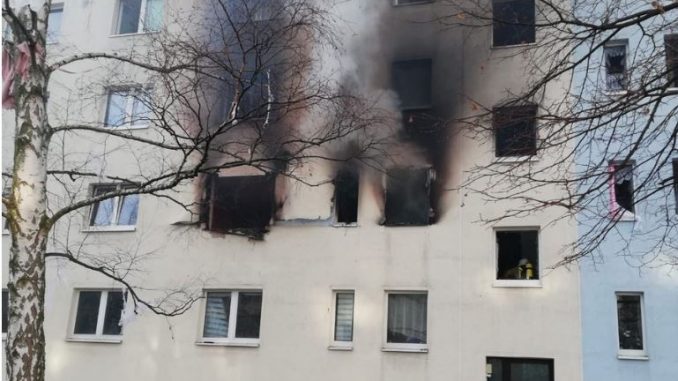 Едно лице загина во експлозијата во зграда во Германија, а 25 се повредени