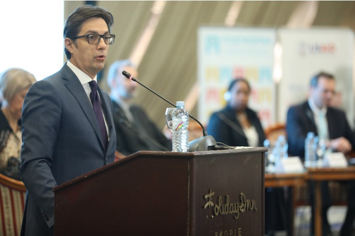 Пендаровски: Над 90 отсто од предложените амбасадори се кариерни дипломати