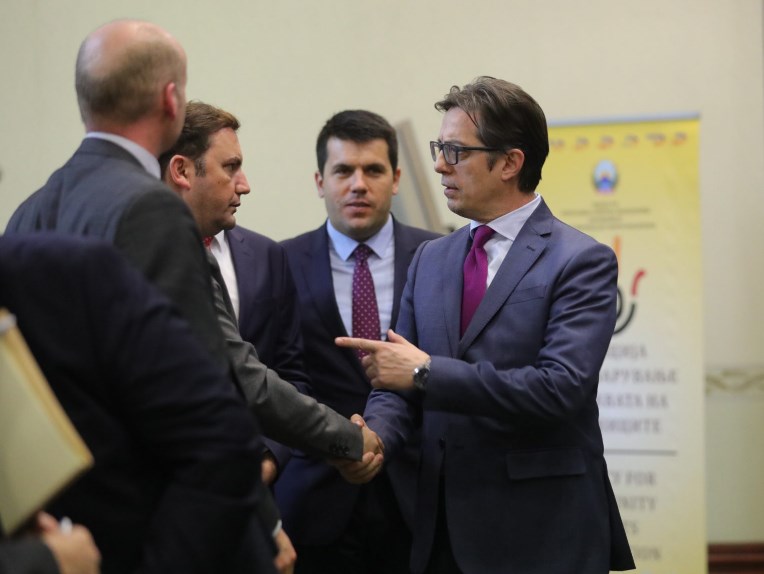 Пендаровски: Нема компромис кога станува збор за правото на образование на мајчин јазик