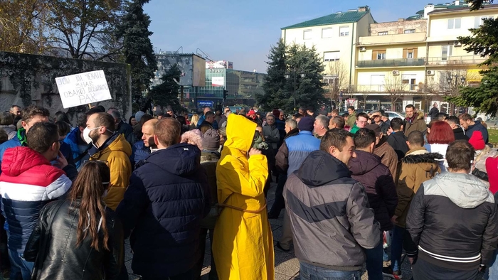 Кумановци протестираа за чист воздух: Негрижата на локалната власт доведе до енормно загадување